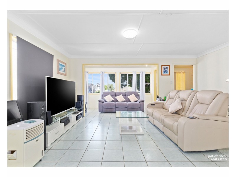 37 Charles Street, Berserker QLD 4701