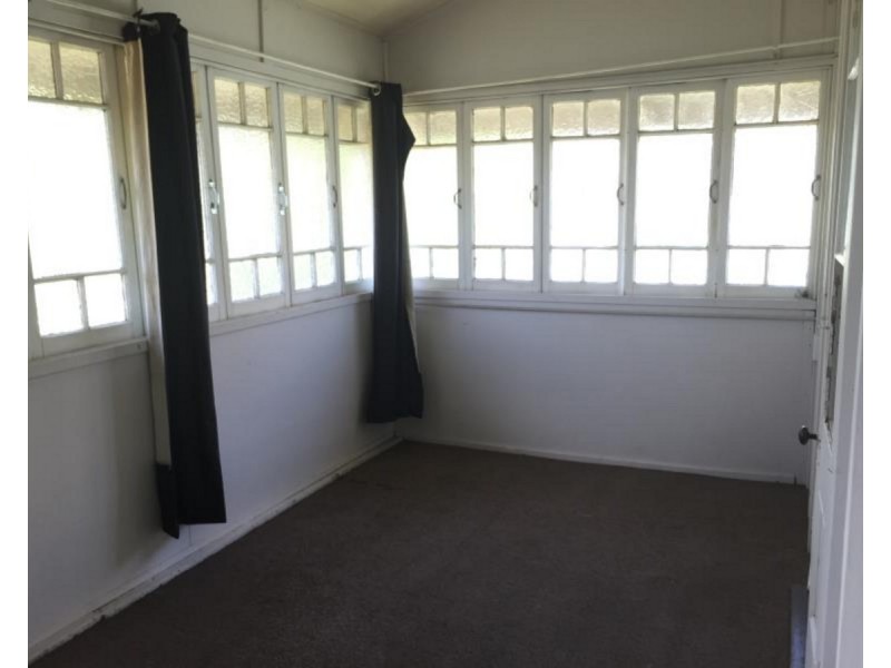 2/120 Denison Street, Rockhampton City QLD 4700