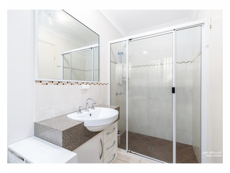 2 Sturt Court, Gracemere QLD 4702