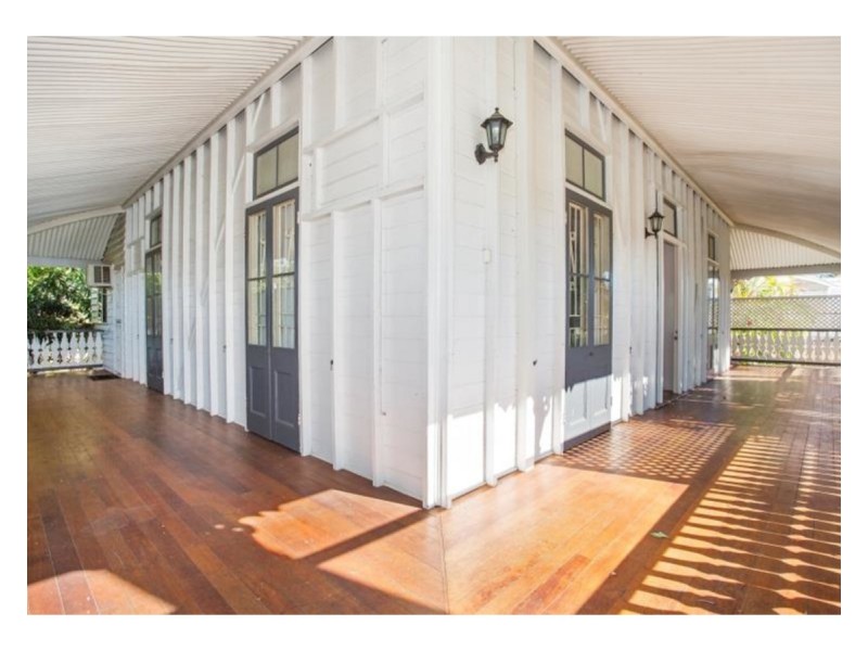 183 Denham Street, The Range QLD 4700