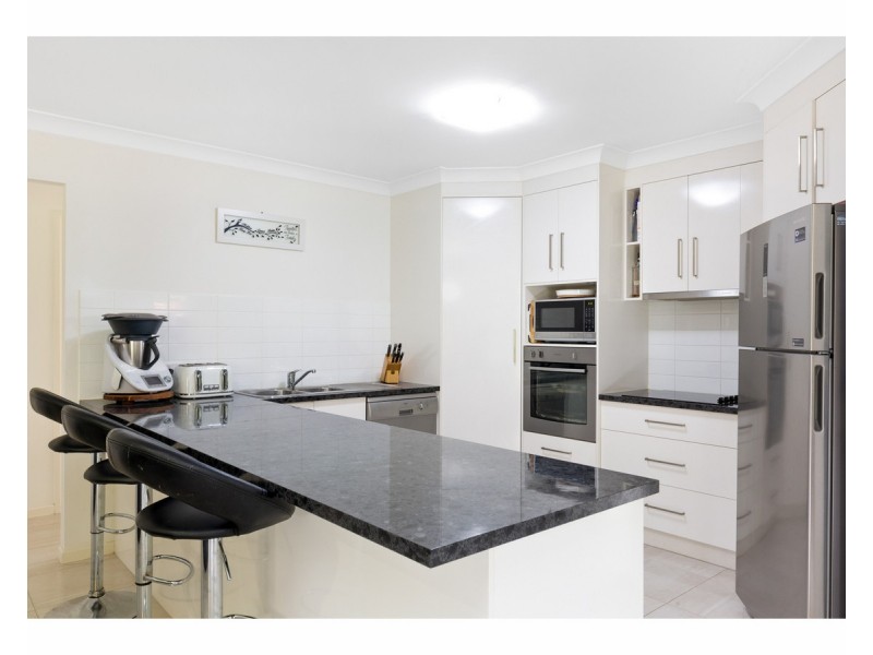 7 Hume Court, Gracemere QLD 4702