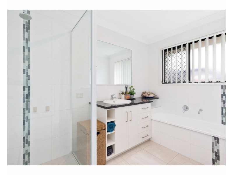 7 Hume Court, Gracemere QLD 4702