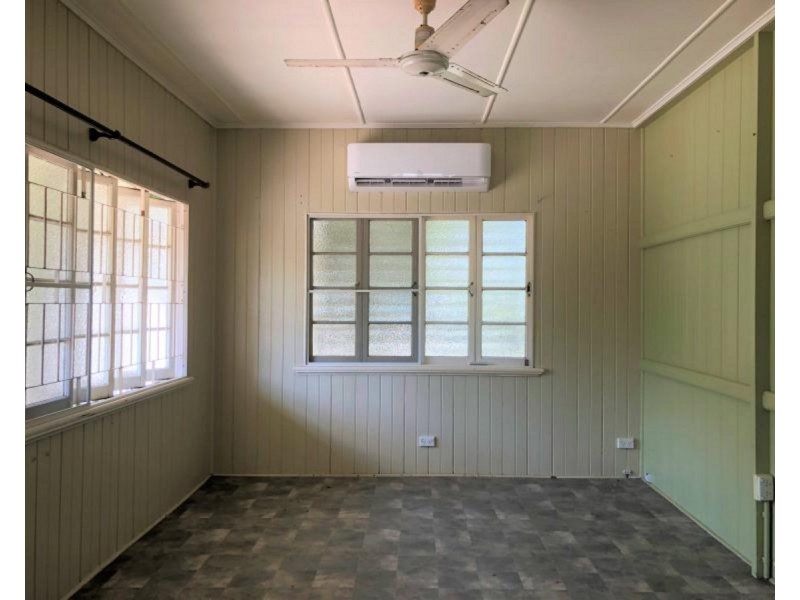 160 Elphinstone Street, Berserker QLD 4701
