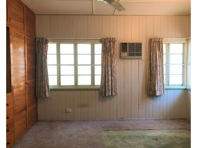 160 Elphinstone Street, Berserker QLD 4701