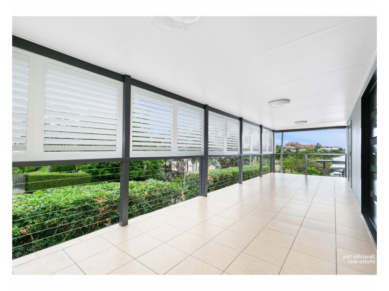 8 Beaconsfield Terrace, The Range QLD 4700