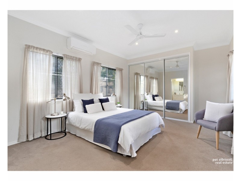 8 Beaconsfield Terrace, The Range QLD 4700