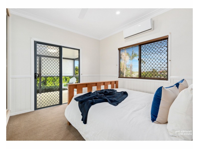 8 Beaconsfield Terrace, The Range QLD 4700