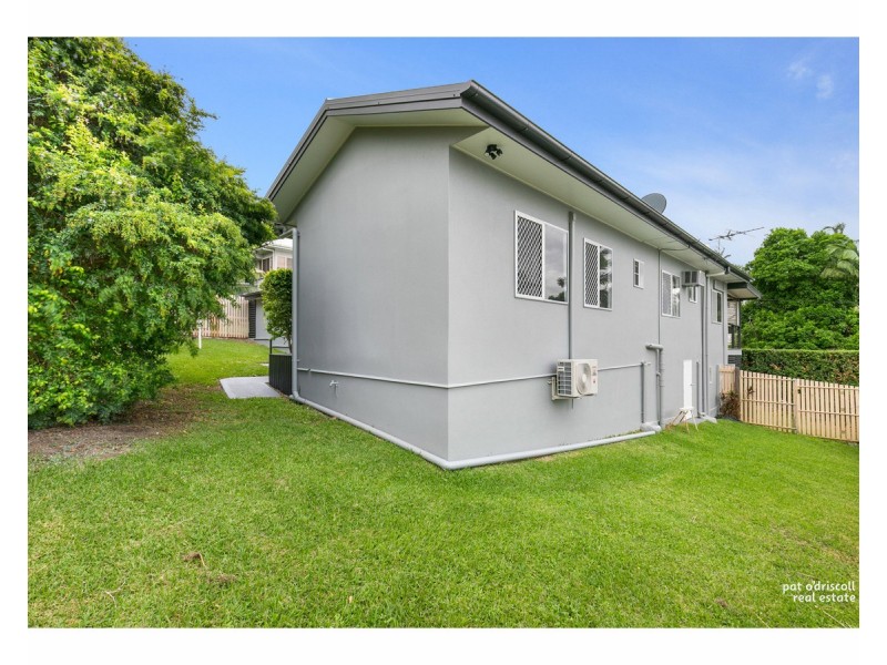 8 Beaconsfield Terrace, The Range QLD 4700