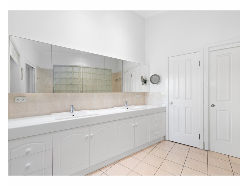 802/6-8 Victoria Parade, Rockhampton City QLD 4700