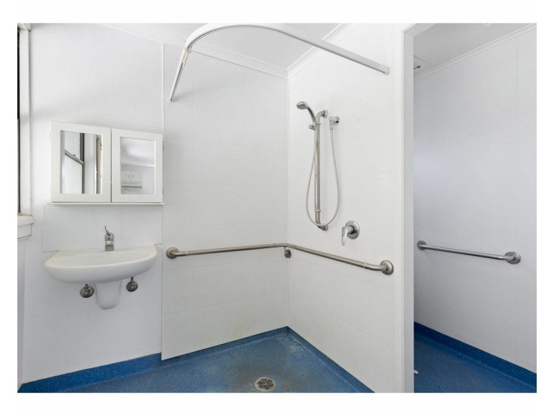 399 Paterson Avenue, Koongal QLD 4701