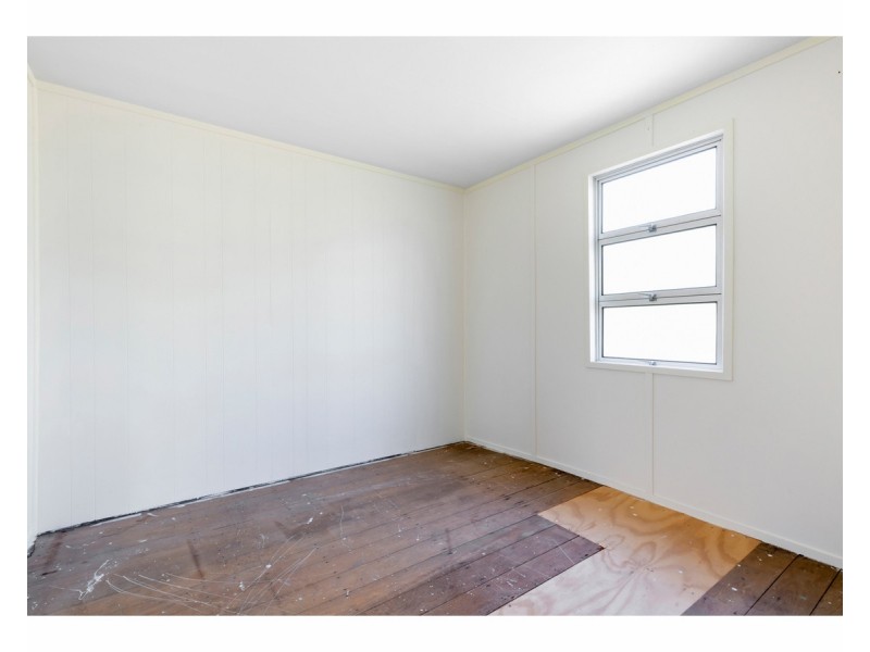 399 Paterson Avenue, Koongal QLD 4701