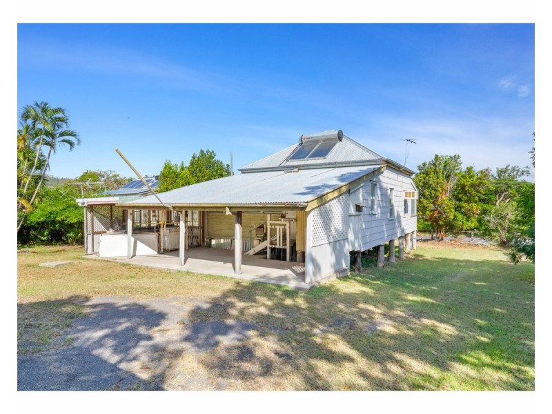 399 Paterson Avenue, Koongal QLD 4701