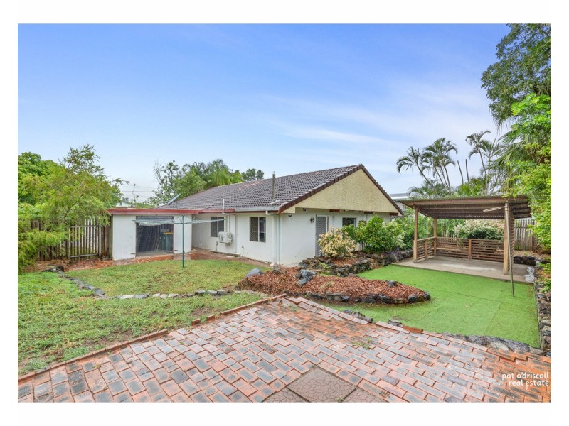 131 Dee Street, Koongal QLD 4701