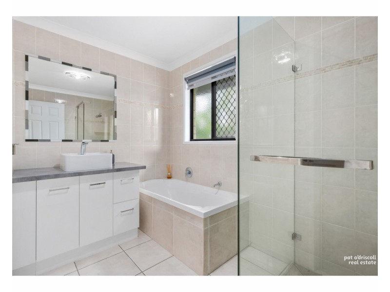 6 Connemara Drive, Kawana QLD 4701