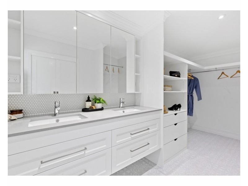 45 Jessie Street, The Range QLD 4700