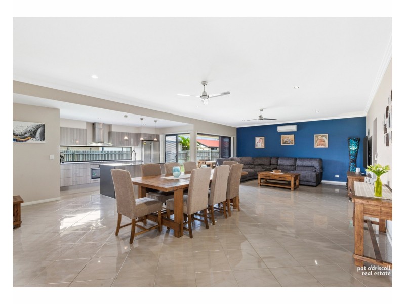 7 Riviera Way, Mulambin QLD 4703