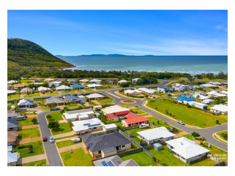 7 Riviera Way, Mulambin QLD 4703