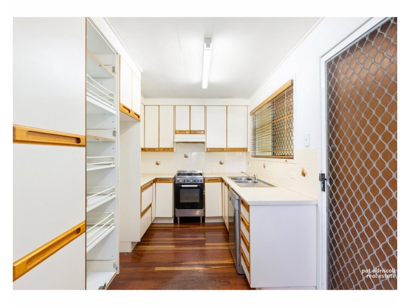 13 Pennycuick Street, The Range QLD 4700