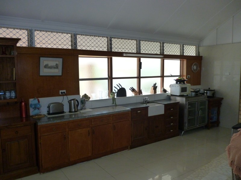 81 Wood Street, Depot Hill QLD 4700