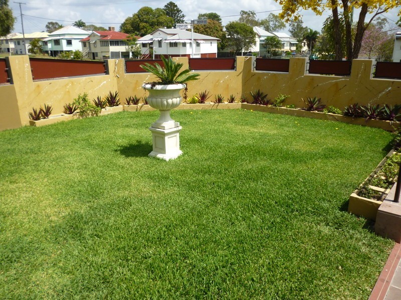 81 Wood Street, Depot Hill QLD 4700