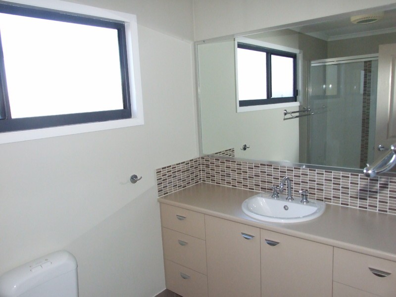 21 Huff Street, Gracemere QLD 4702