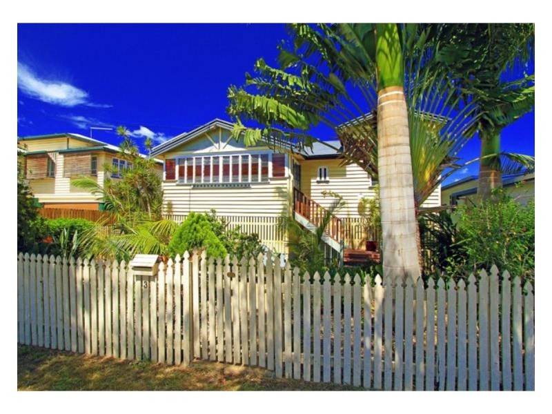 3 Agnes Street, The Range QLD 4700