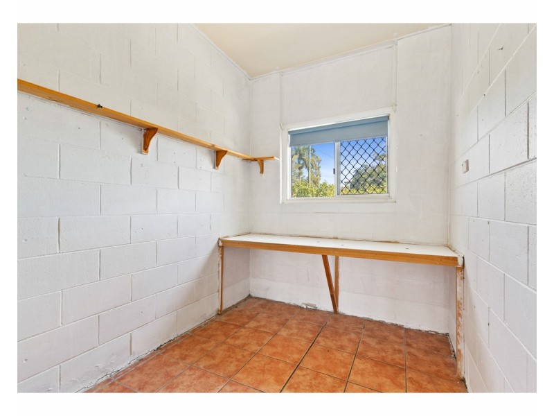 4 Rodger Street, Park Avenue QLD 4701
