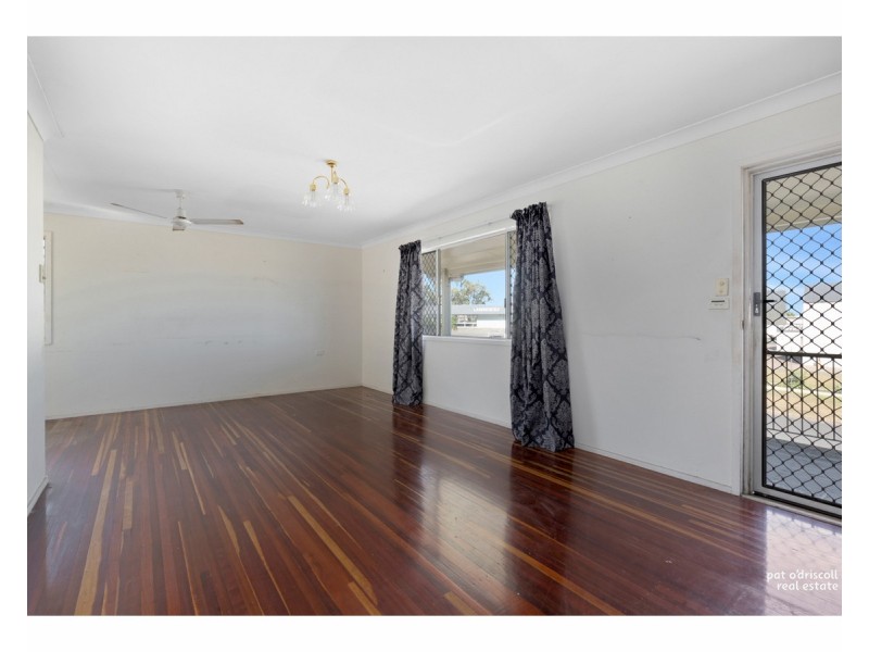 13 Lutton Street, Kawana QLD 4701