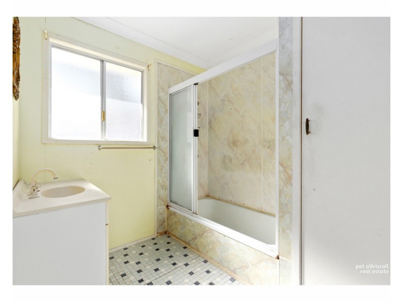 13 Lutton Street, Kawana QLD 4701