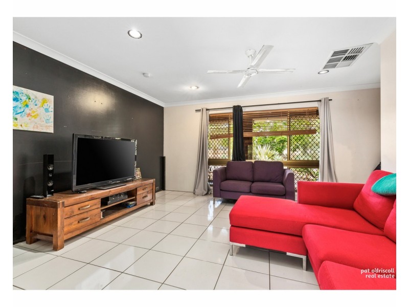 30 Middle Road, Gracemere QLD 4702