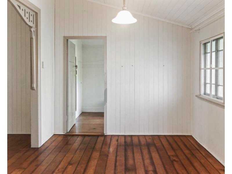 102 Stack Street, Koongal QLD 4701