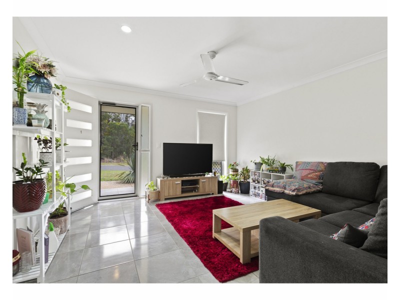 1/2 Finch Avenue, Yeppoon QLD 4703