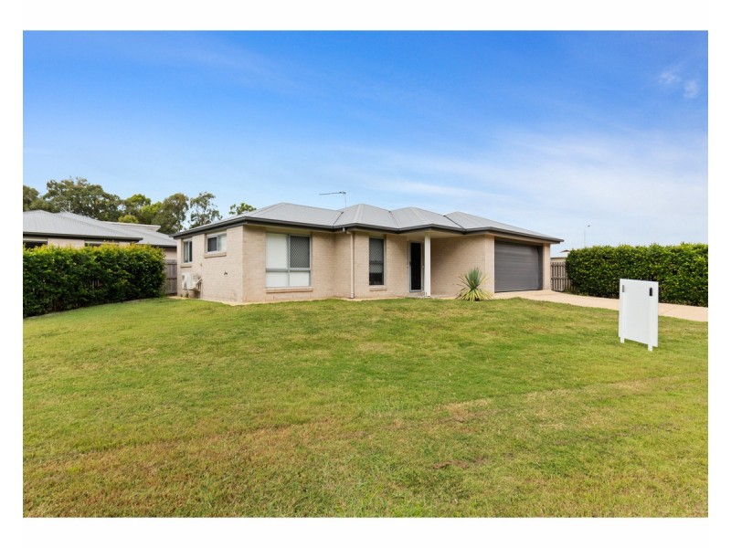 1/2 Finch Avenue, Yeppoon QLD 4703