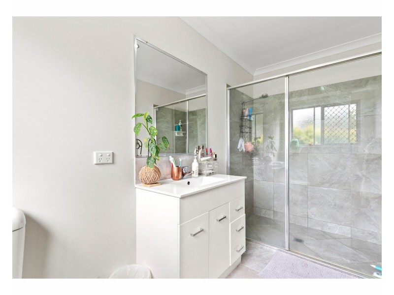 1/2 Finch Avenue, Yeppoon QLD 4703