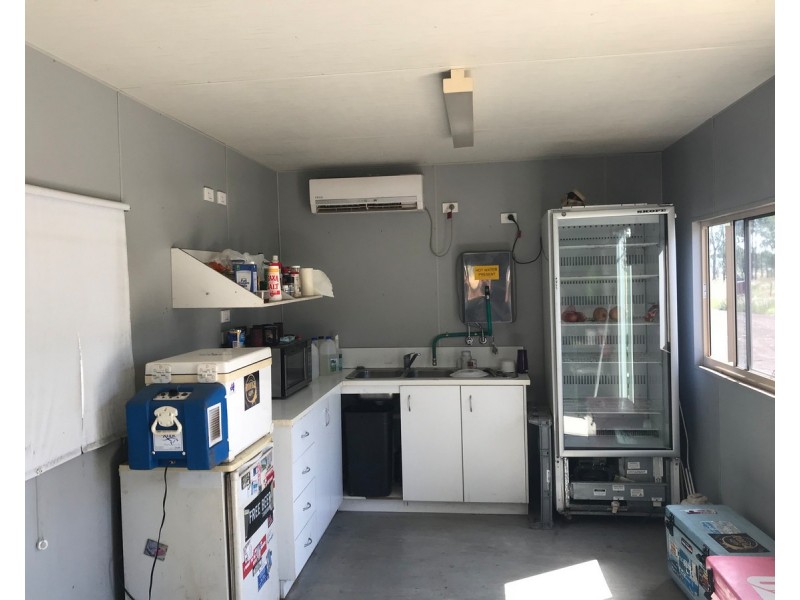 Raspberry Ck, Kunwarara QLD 4702