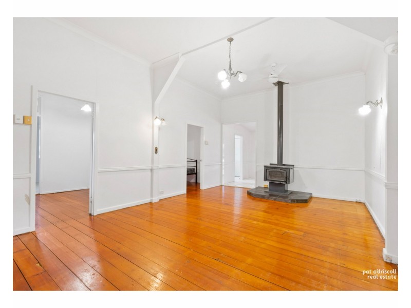 131 Berserker Street, Berserker QLD 4701