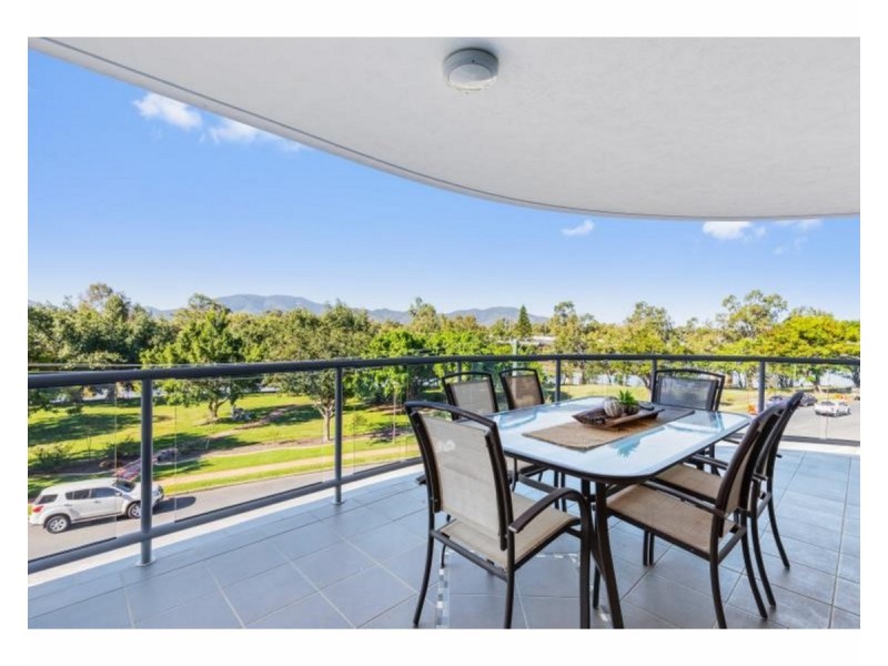 302/6 Victoria Parade, Rockhampton City QLD 4700