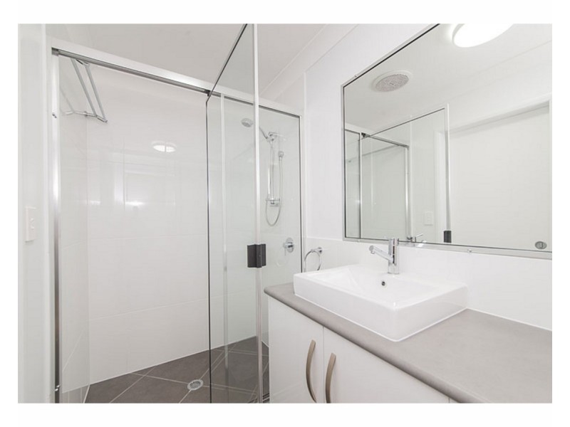 8 Taramoore Road, Gracemere QLD 4702