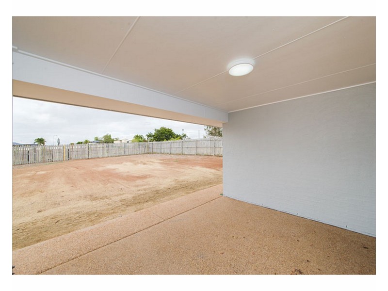 8 Taramoore Road, Gracemere QLD 4702