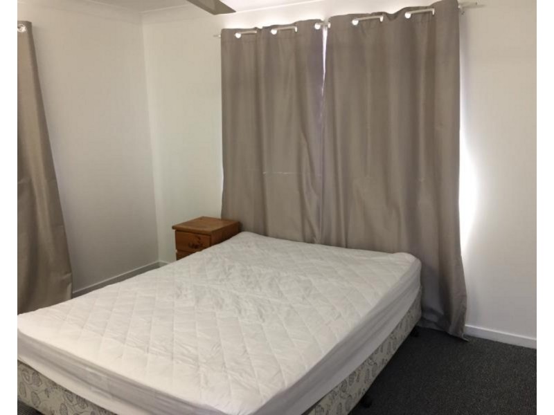 4/48 Denning Street, Park Avenue QLD 4701