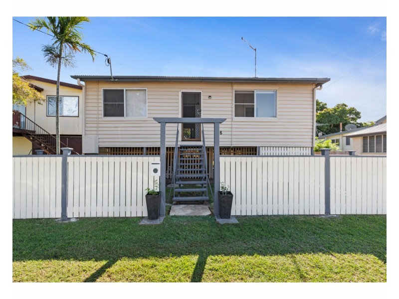 6 Francis Street, Depot Hill QLD 4700