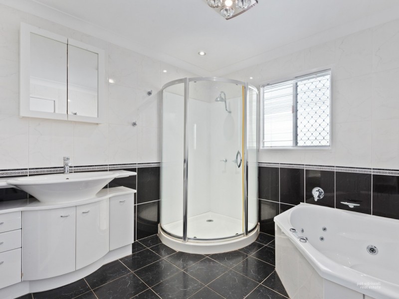 11 Hartwig Street, The Range QLD 4700