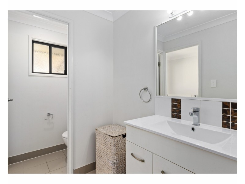 22 McDonald Lane, Struck Oil QLD 4714