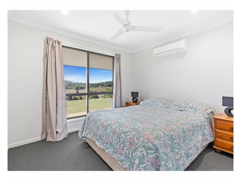 22 McDonald Lane, Struck Oil QLD 4714