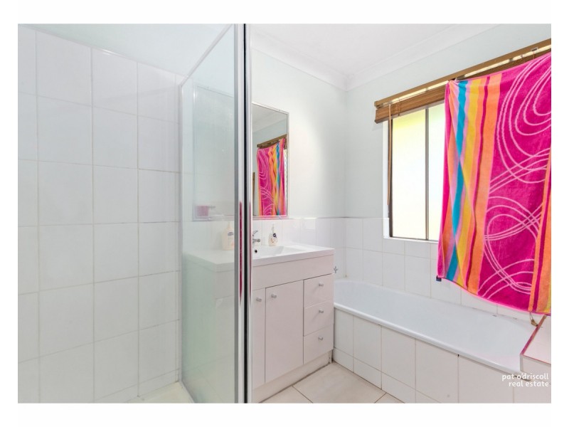 1 Lawrence Crescent, Gracemere QLD 4702