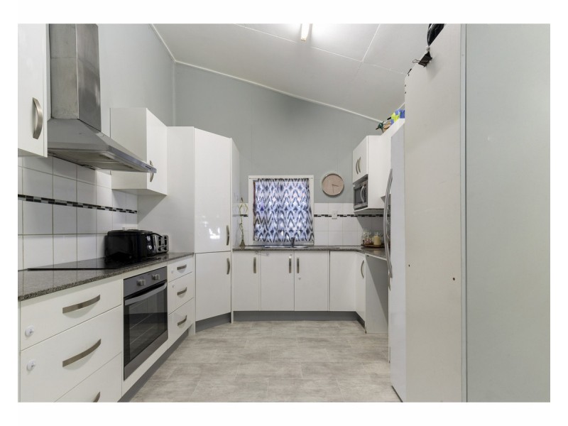 313 Bolsover Street, Depot Hill QLD 4700