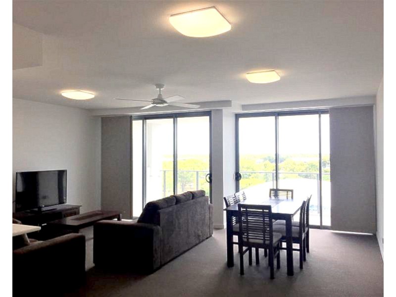 701/2-4 Victoria Parade, Rockhampton City QLD 4700