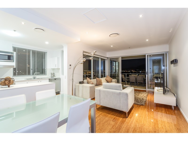 1203/102 Victoria Parade, Rockhampton City QLD 4700