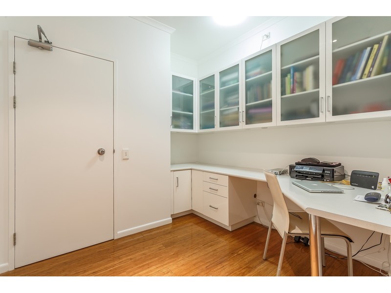 1203/102 Victoria Parade, Rockhampton City QLD 4700