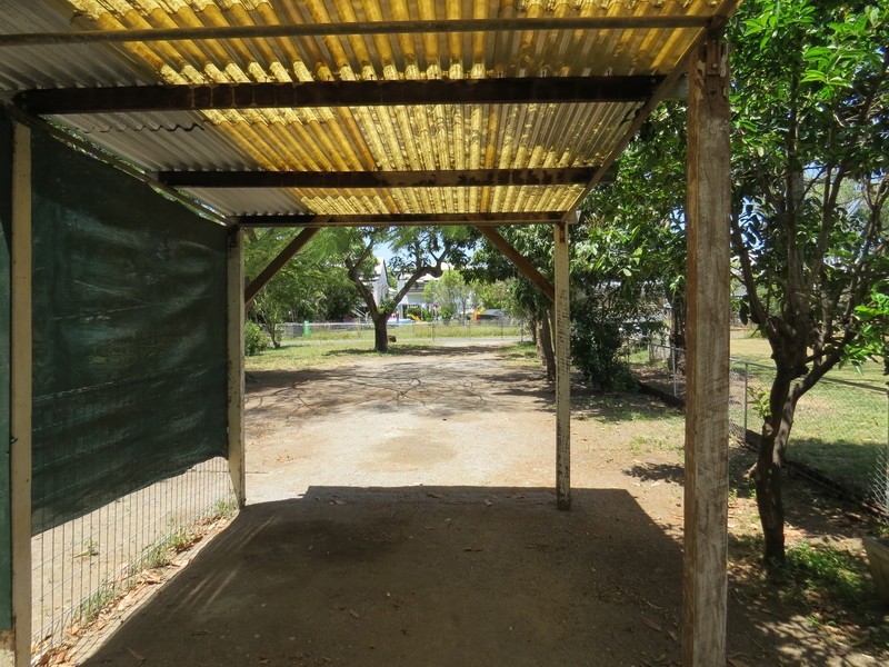 383 Bolsover Street, Depot Hill QLD 4700